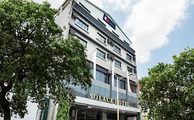 Capital O 146 Solace Hotel
